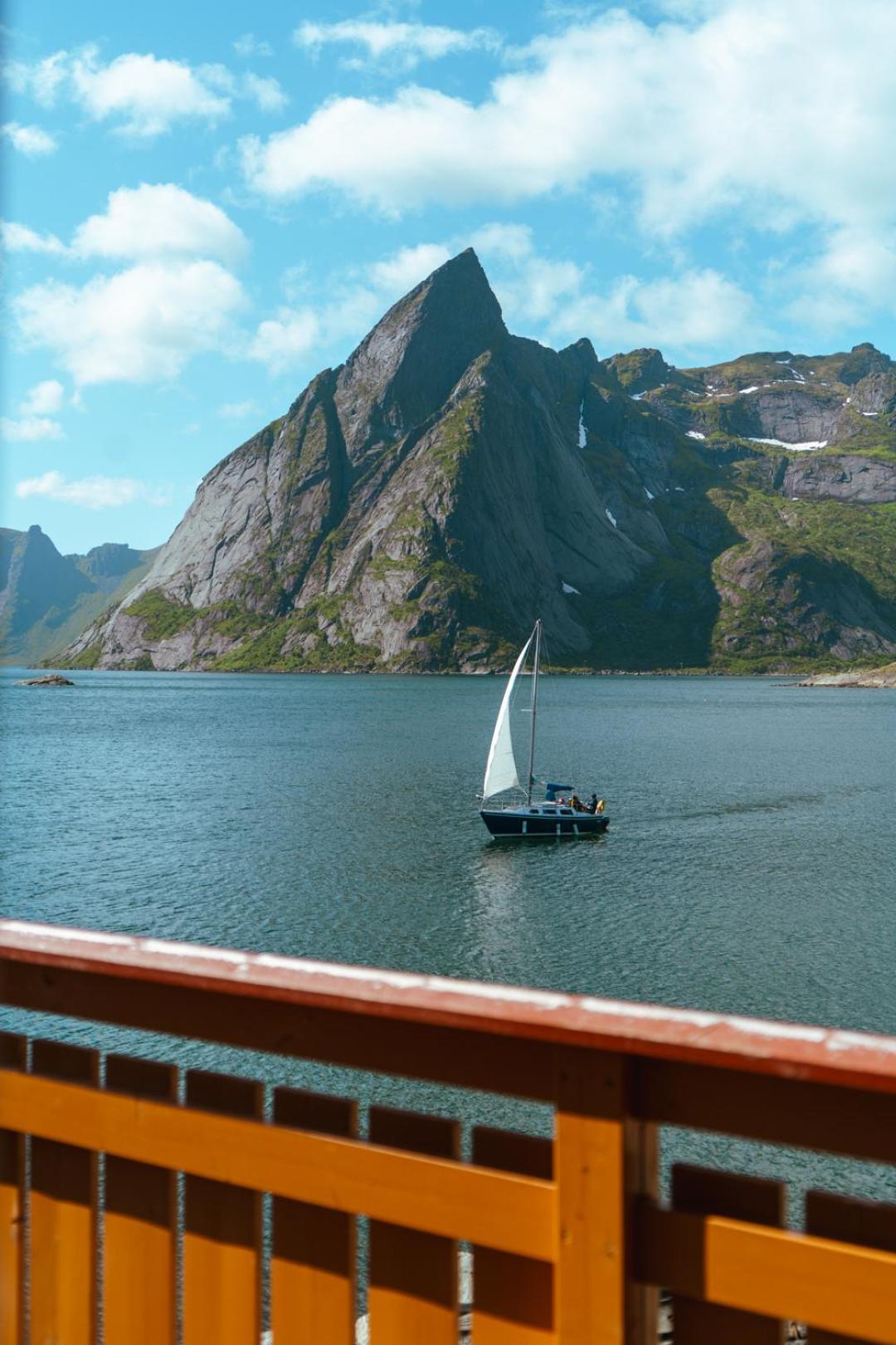 Reinefjorden Sjohus Apartment Exterior photo